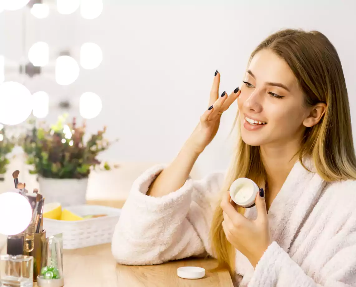 Spring Skincare: Πώς να Προετοιμάσεις την Επιδερμίδα σου για την Άνοιξη